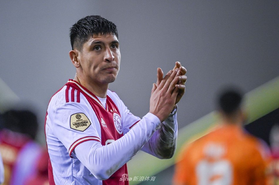 在接受采访 在接受采访